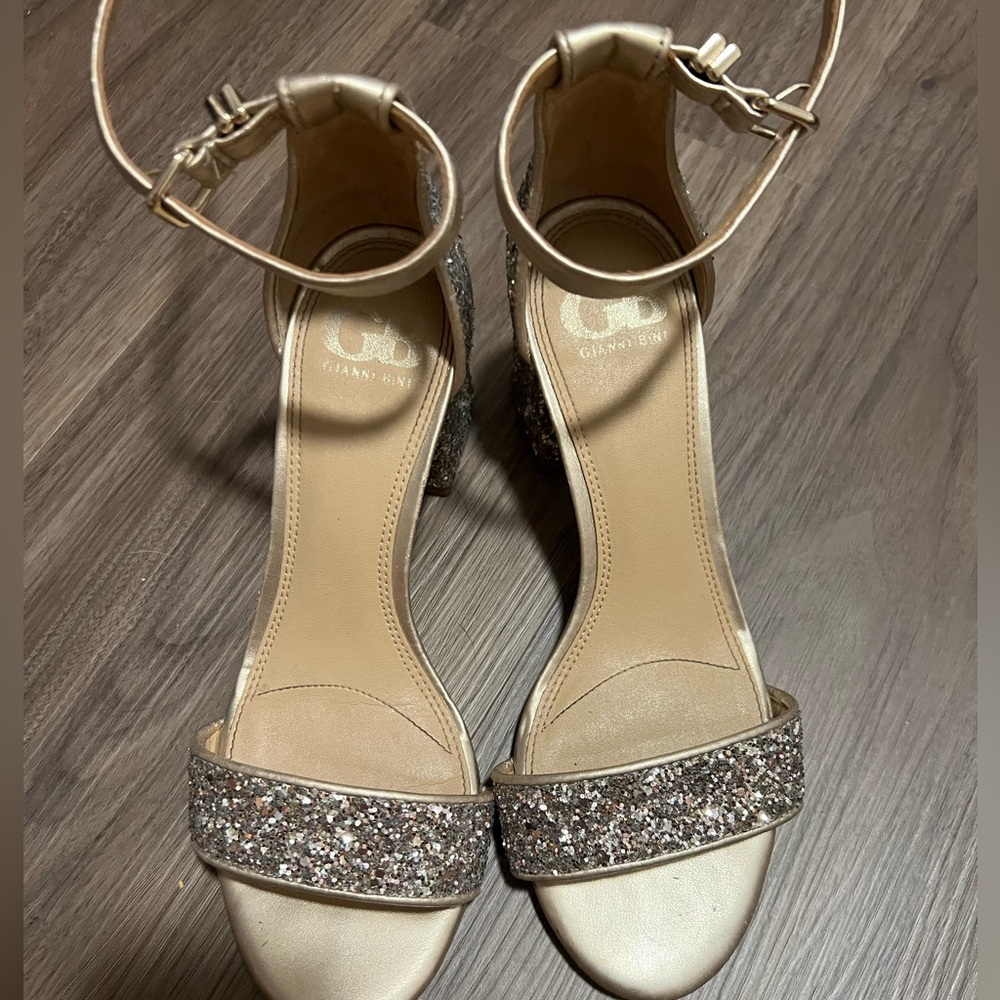 Gianni Bini Sparkly Gold Heels
